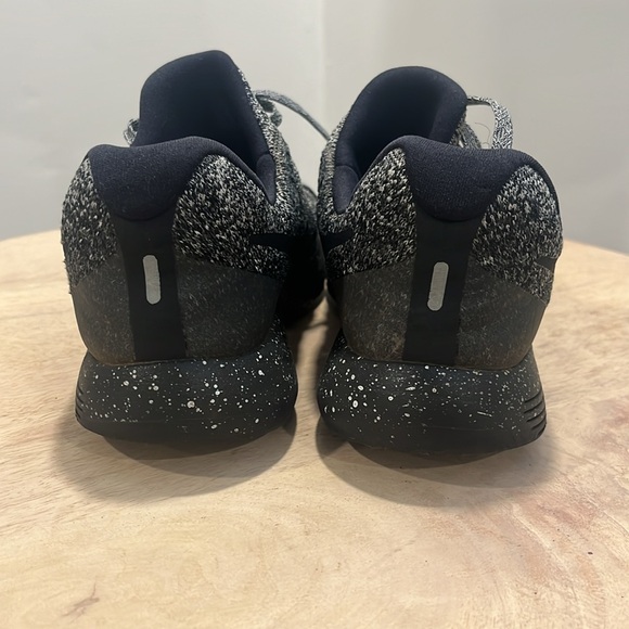Nike LunarEpic Low Flyknit 2 Black and White Women size 8 - Picture 7 of 9